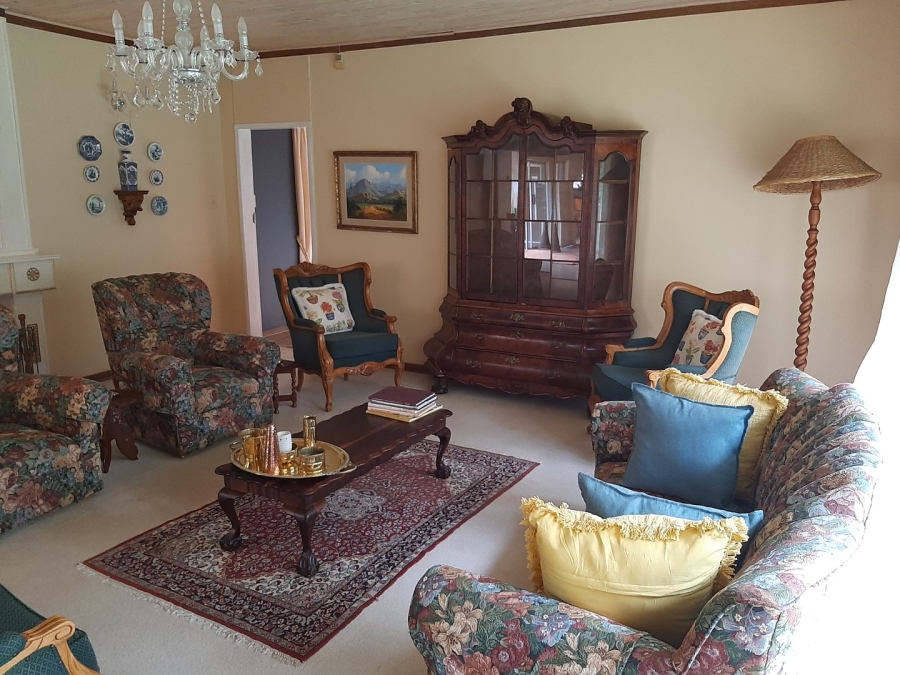 5 Bedroom Property for Sale in Jordania Free State